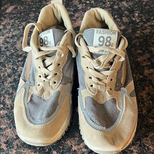 Fashion 98 Beige and Gray Fashion Sneakers size 5